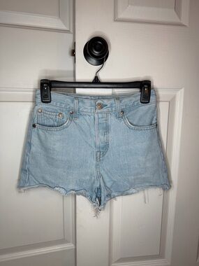 Levi's Cut Off Denim Jean Wedgie Shorts Light Wash Cut Off Button Fly Womens 25